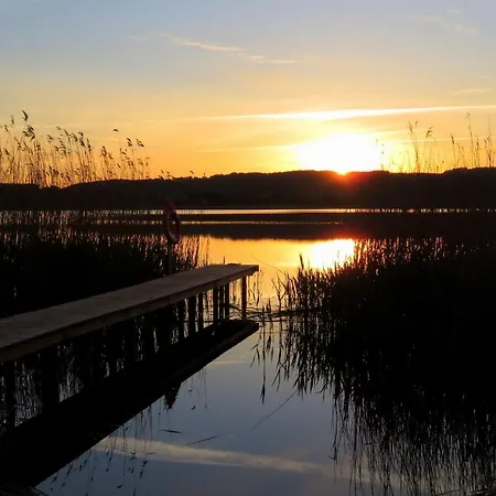 10 Im Fischerhaus Am Neuensiener Sellin (Rugen)